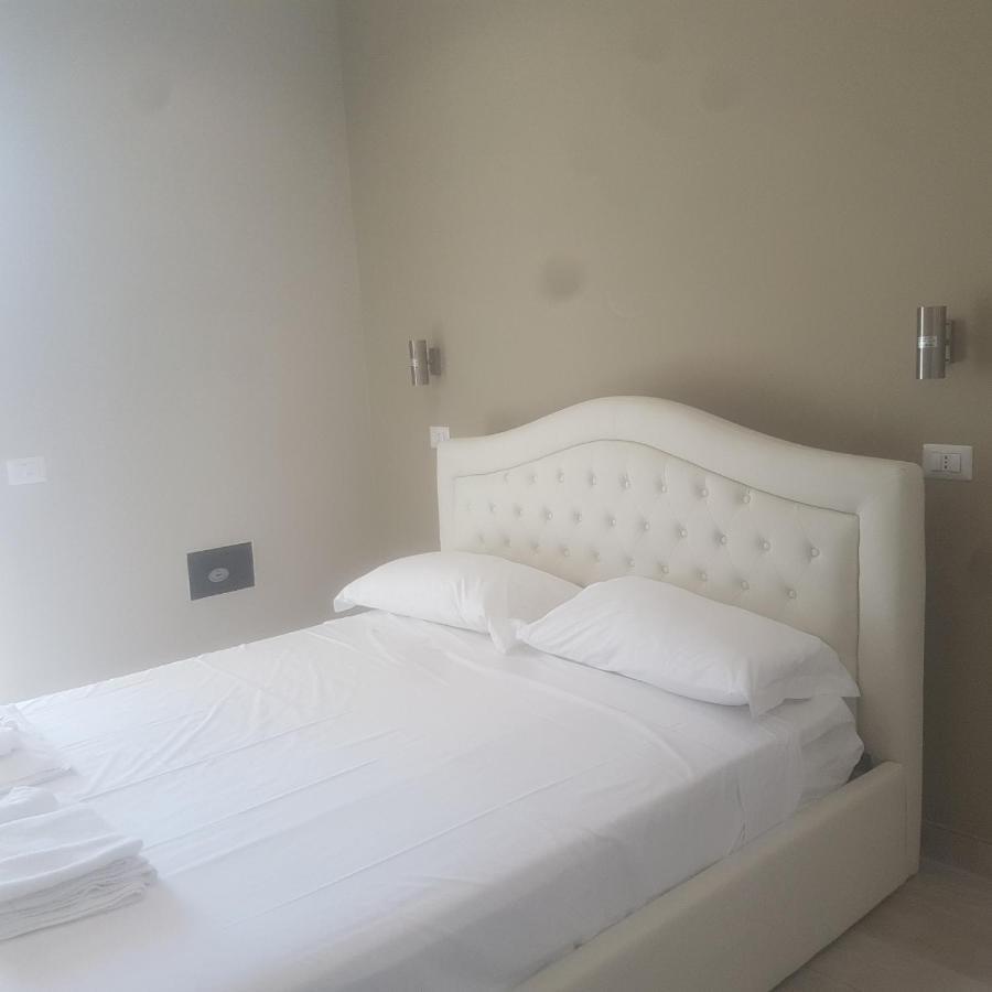 B&B Purple Italy Fiumicino Extérieur photo